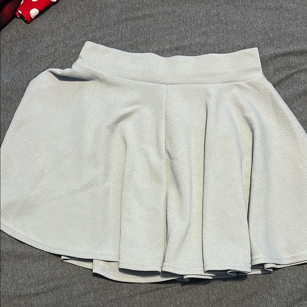 Elegant Cream Women's Skirt